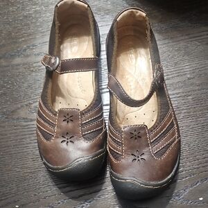 Keen Brown Women Dress Shoes